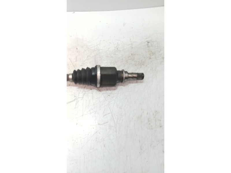 Recambio de transmision delantera izquierda para renault modus dynamique referencia OEM IAM 8200499585  