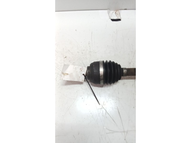 Recambio de transmision delantera derecha para renault modus 1.4 16v referencia OEM IAM 8200261841  