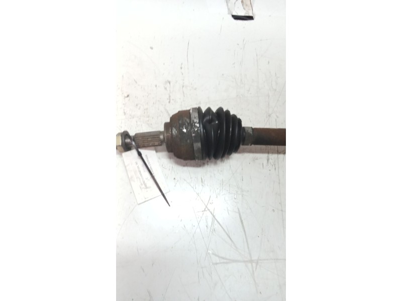 Recambio de transmision delantera derecha para renault modus 1.4 16v referencia OEM IAM 8200261841  