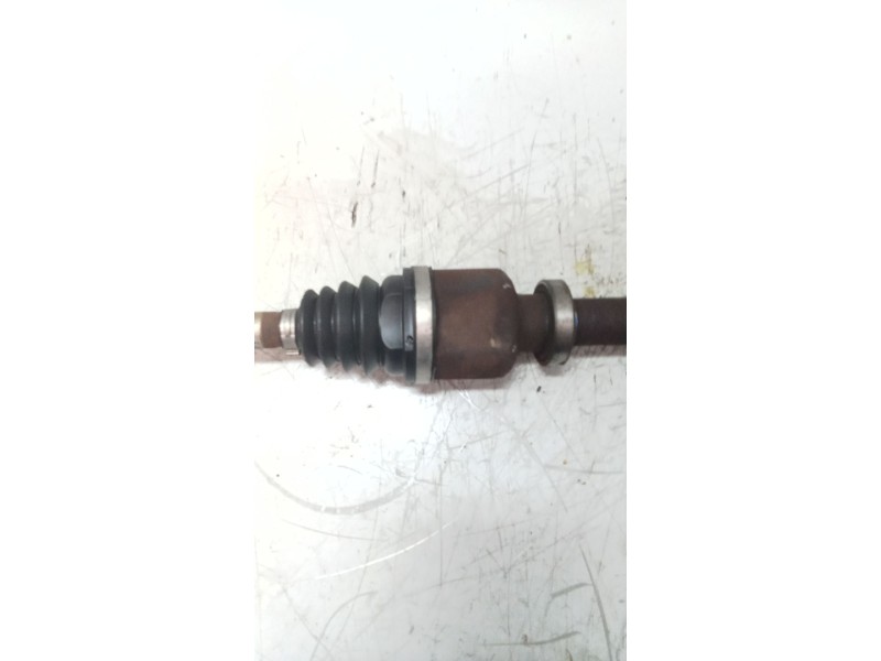 Recambio de transmision delantera derecha para renault modus 1.4 16v referencia OEM IAM 8200261841  