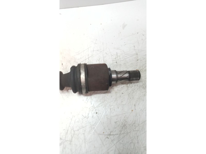 Recambio de transmision delantera izquierda para renault scenic ii 1.9 dci diesel referencia OEM IAM 8200198016  