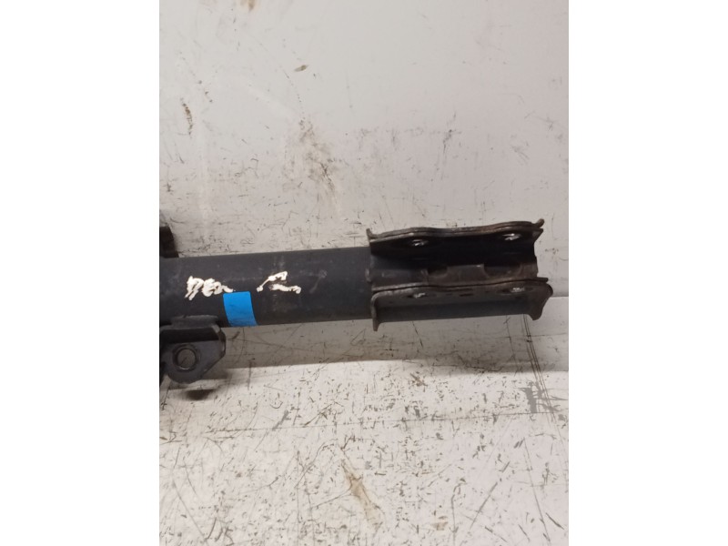 Recambio de amortiguador delantero izquierdo para toyota yaris active referencia OEM IAM   