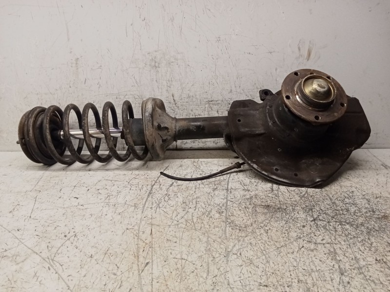 Recambio de mangueta delantera derecha para bmw 5 (e34) 525 tds referencia OEM IAM   