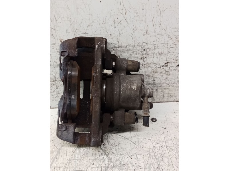 Recambio de pinza freno delantera derecha para toyota yaris active referencia OEM IAM   