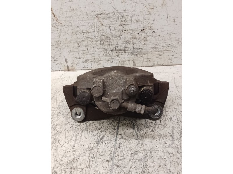 Recambio de pinza freno delantera derecha para toyota yaris active referencia OEM IAM   