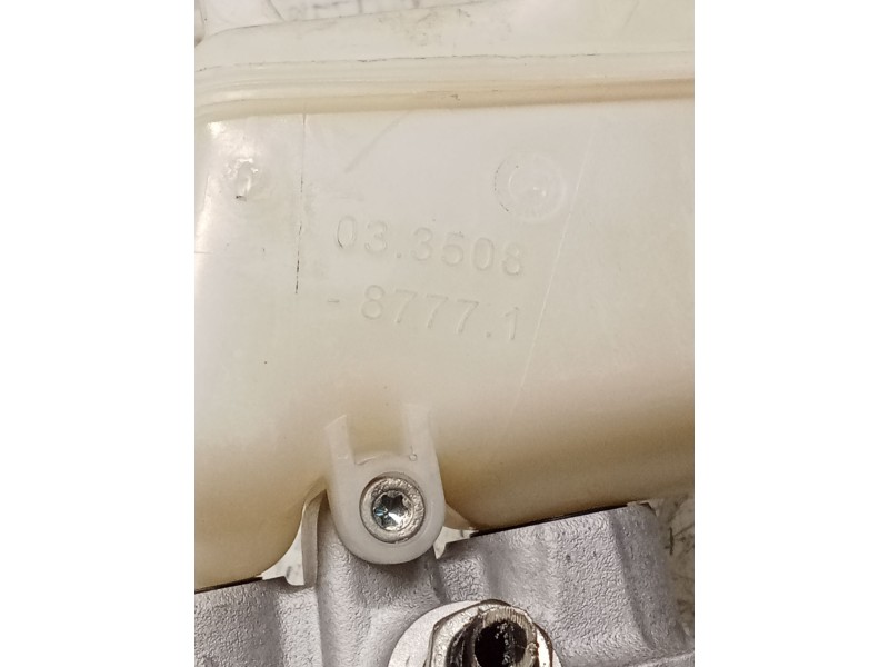 Recambio de bomba freno para toyota yaris active referencia OEM IAM 033508  