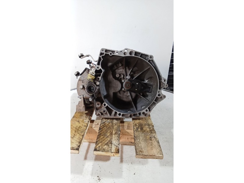 Recambio de caja cambios para peugeot partner (s2) combi plus referencia OEM IAM 20DM83 5V 5479401B