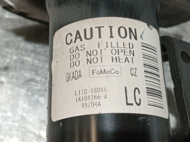 Recambio de amortiguador delantero derecho para ford puma referencia OEM IAM L1TC18045 1A101266A 19Z04