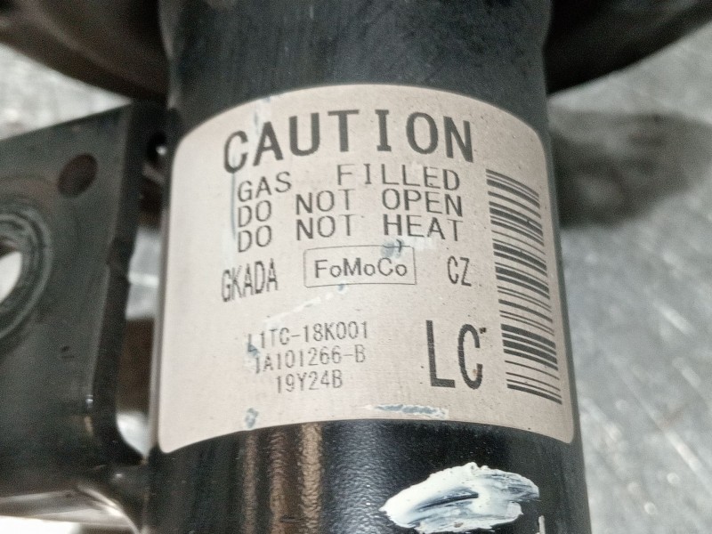 Recambio de amortiguador delantero izquierdo para ford puma referencia OEM IAM L1TC18K001 1A101266B 19Y24B