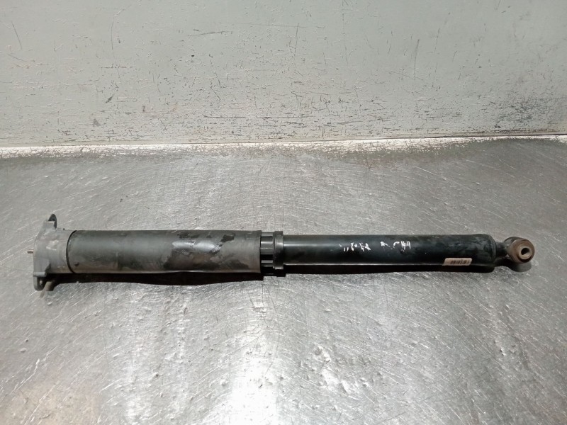 Recambio de amortiguador trasero derecho para ford puma referencia OEM IAM L1TC18080 1A101386A 19Z05B