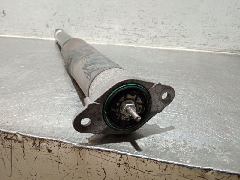 Recambio de amortiguador trasero derecho para ford puma referencia OEM IAM L1TC18080 1A101386A 19Z05B