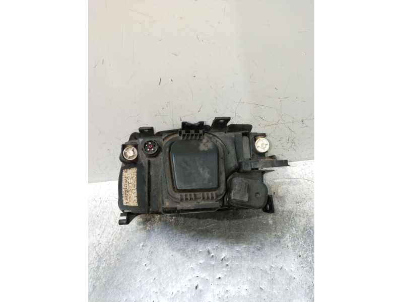 Recambio de faro derecho para audi a4 b5 (8d2) 1.8 referencia OEM IAM 8D0941004A  