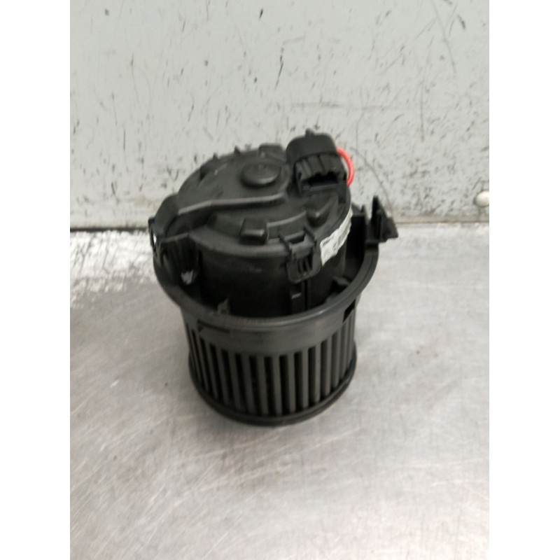 Recambio de motor calefaccion para peugeot 208 referencia OEM IAM T1013140A  