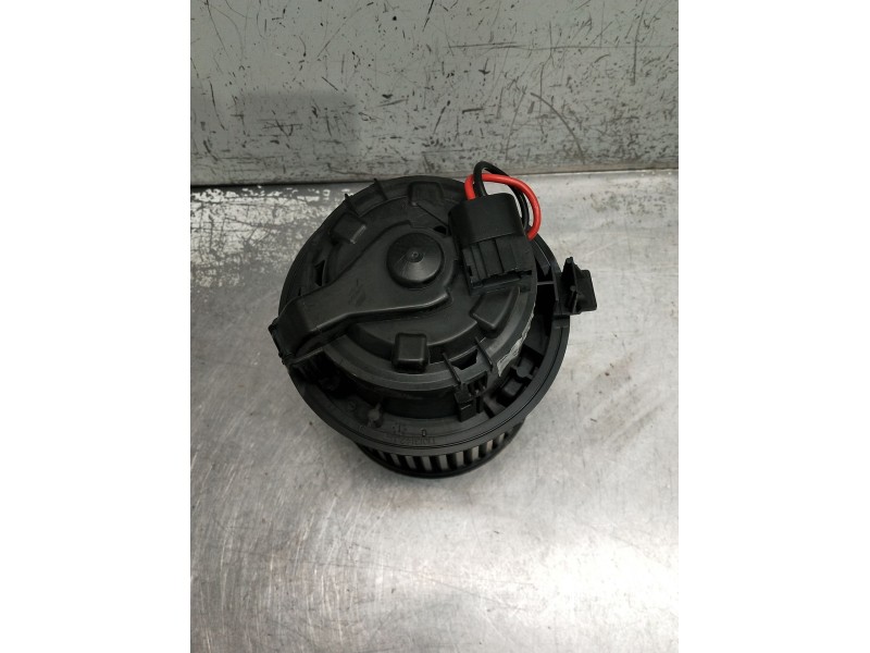 Recambio de motor calefaccion para peugeot 208 referencia OEM IAM T1013140A  