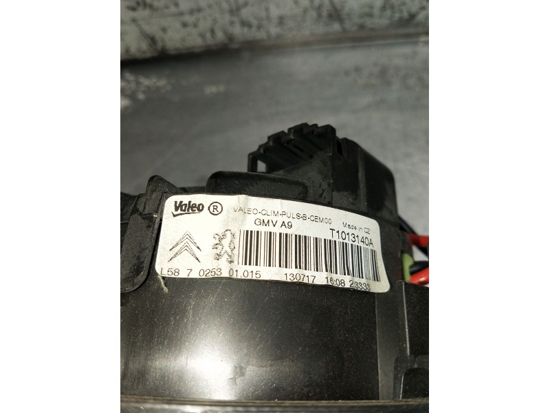 Recambio de motor calefaccion para peugeot 208 referencia OEM IAM T1013140A  