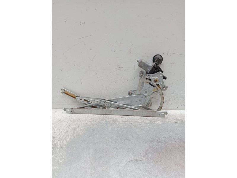 Recambio de elevalunas delantero derecho para toyota yaris active referencia OEM IAM 857100d100 973582101 5p 