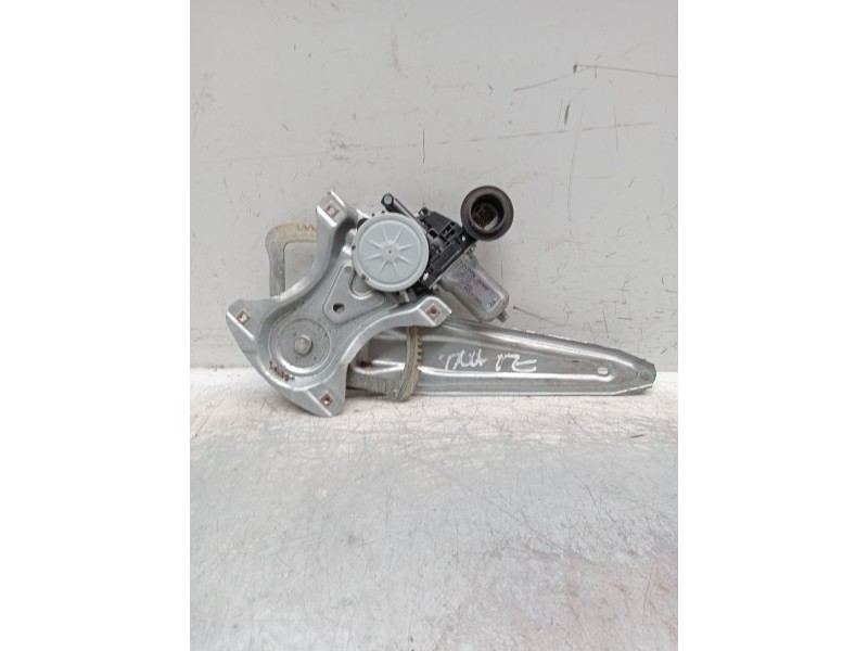 Recambio de elevalunas trasero izquierdo para toyota yaris active referencia OEM IAM 857100d100 973582101 5p 