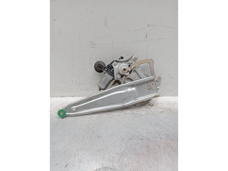 Recambio de elevalunas trasero izquierdo para toyota yaris active referencia OEM IAM 857100d100 973582101 5p 