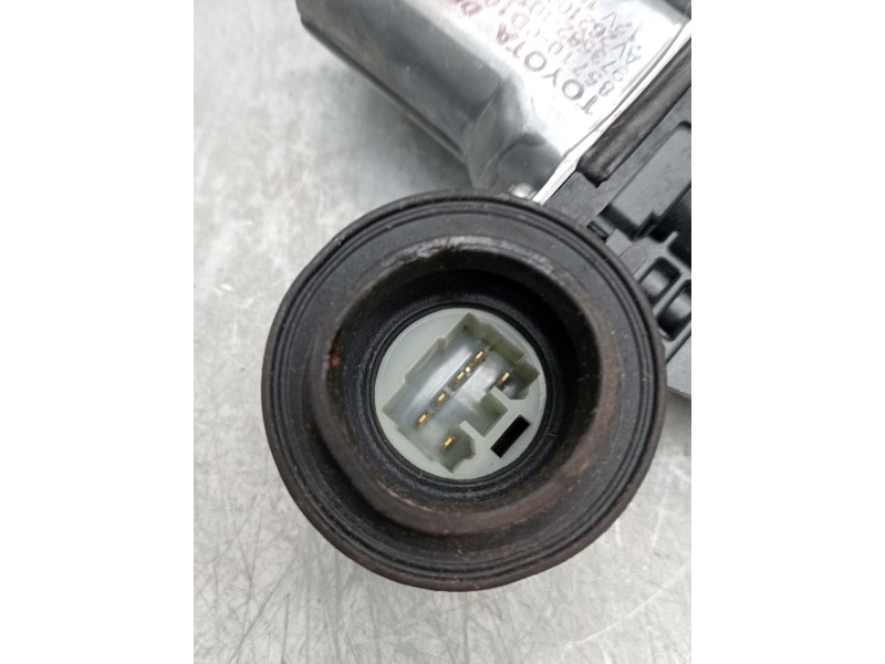 Recambio de elevalunas trasero izquierdo para toyota yaris active referencia OEM IAM 857100d100 973582101 5p 