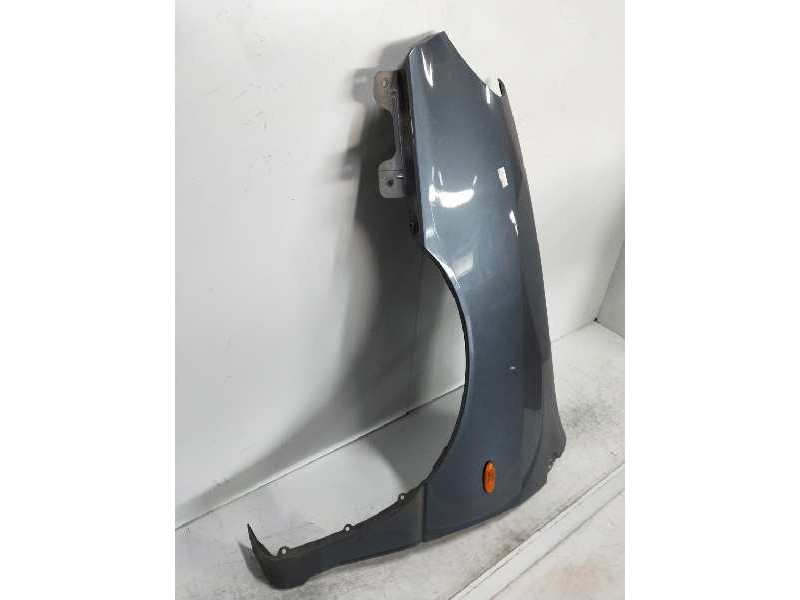 Recambio de aleta delantera izquierda para kia carens 1.8 cat referencia OEM IAM   