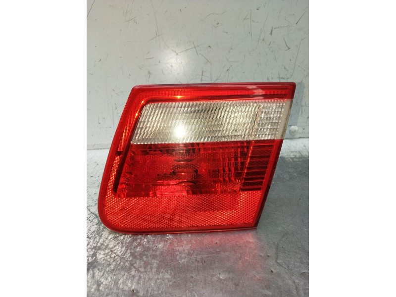 Recambio de piloto trasero derecho interior para bmw 3 touring (e46) 318 i referencia OEM IAM 63218368760  