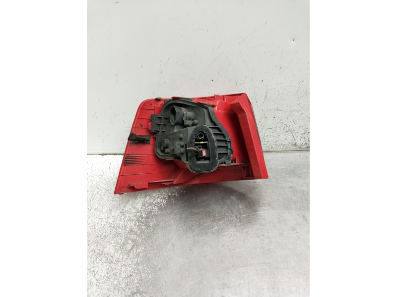 Recambio de piloto trasero derecho para seat alhambra (710, 711) 2.0 tdi referencia OEM IAM 7N5945096E 89504975 