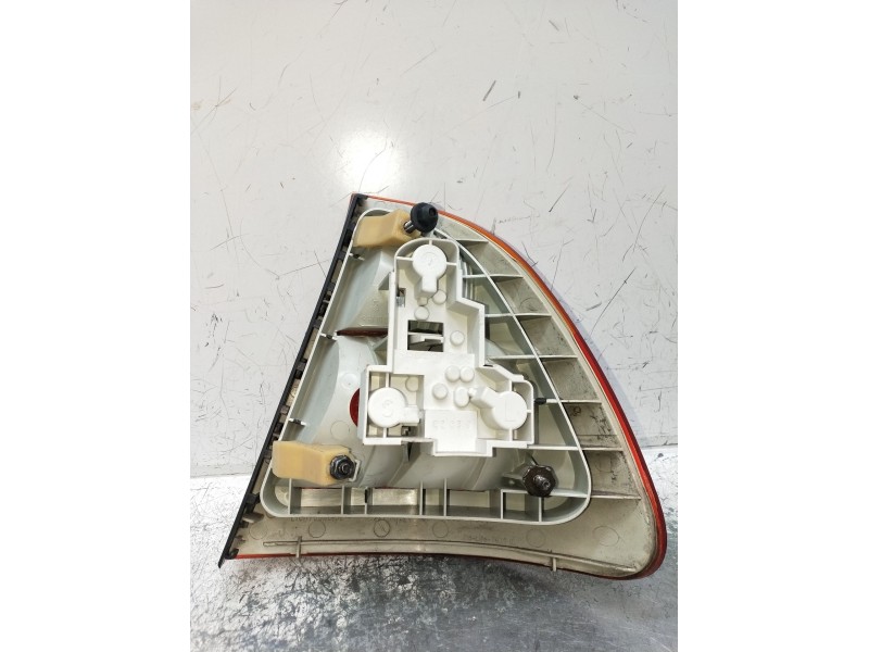 Recambio de piloto trasero izquierdo para bmw 3 touring (e46) 318 i referencia OEM IAM 63216905627  