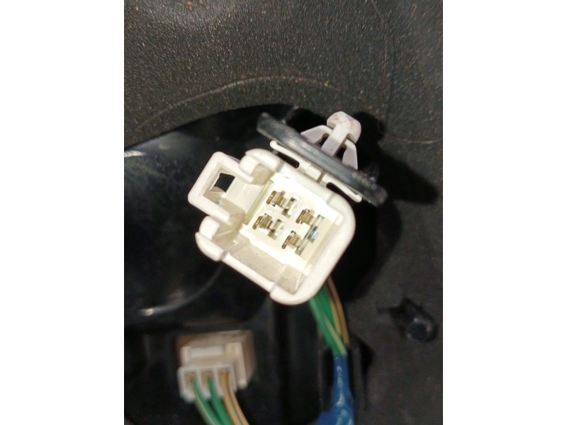 Recambio de piloto trasero derecho para toyota yaris active referencia OEM IAM   