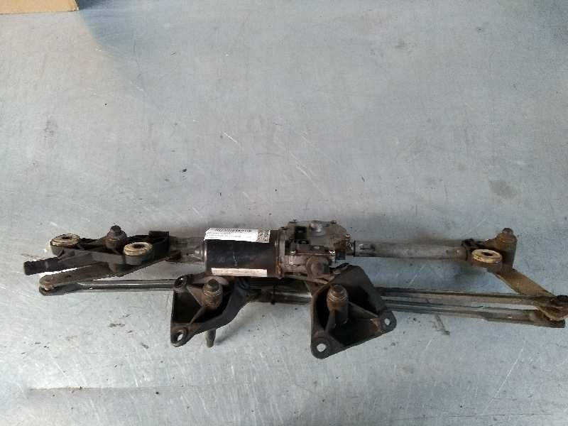 Recambio de motor limpia delantero para chrysler voyager (rg) 2.5 crd cat referencia OEM IAM 24002763 D108085419 