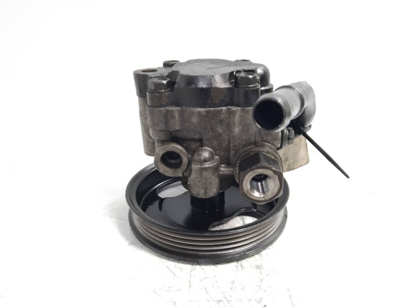 Recambio de bomba direccion para kia carens 1.8 cat referencia OEM IAM   