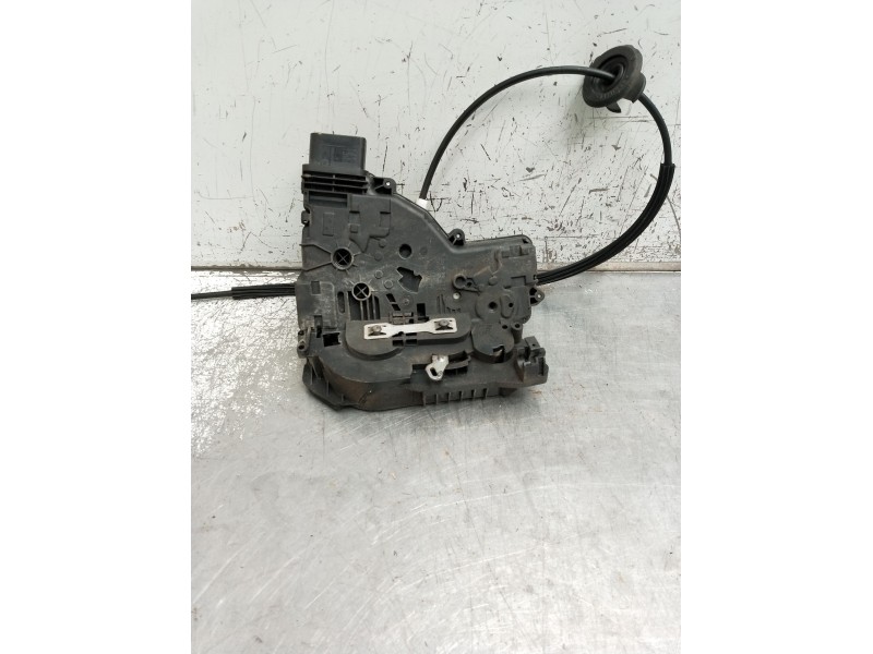 Recambio de motor cierre centralizado trasero derecho para seat alhambra (710, 711) 2.0 tdi referencia OEM IAM 7N0839016B 5p 911