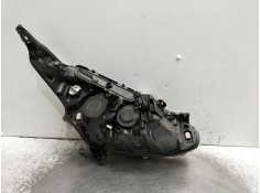 Recambio de faro izquierdo para peugeot 208 referencia OEM IAM    2