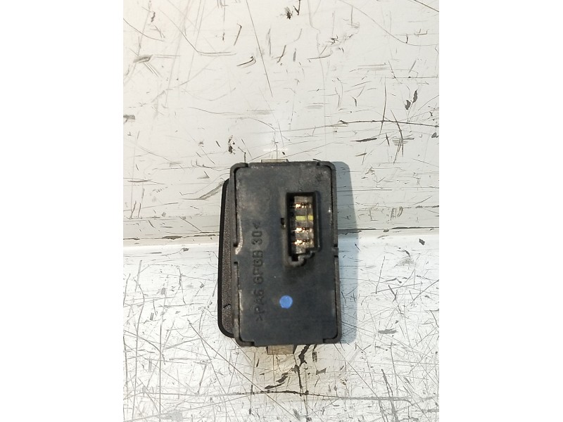 Recambio de mando elevalunas trasero derecho para bmw 3 touring (e46) 318 i referencia OEM IAM 61318368921  