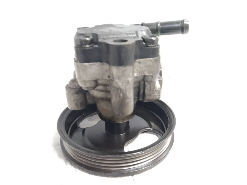 Recambio de bomba direccion para kia carens 1.8 cat referencia OEM IAM   