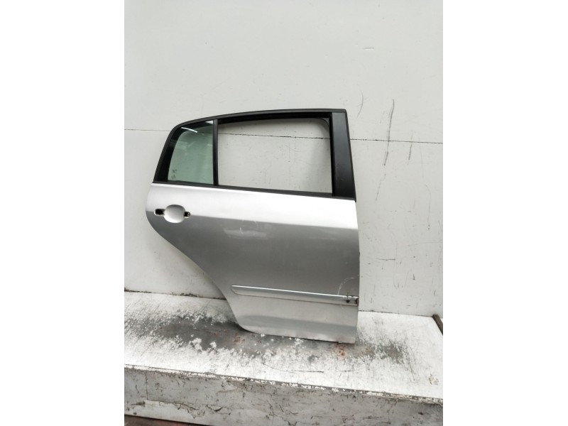 Recambio de puerta trasera derecha para volkswagen golf plus v (5m1, 521) 2.0 tdi 16v referencia OEM IAM  ver fotos 5p