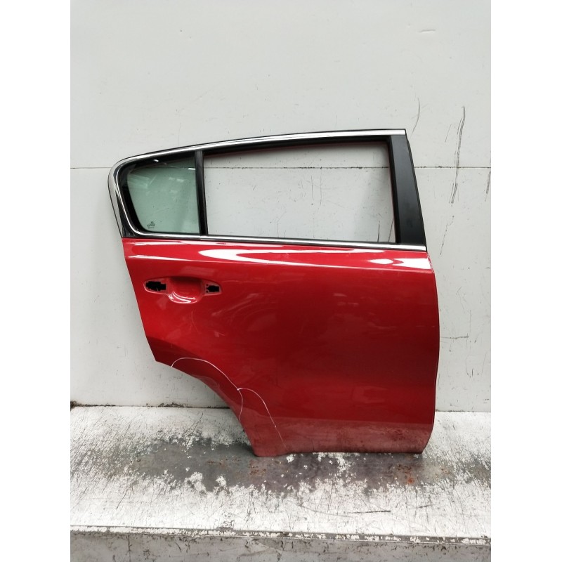 Recambio de puerta trasera derecha para kia sportage iv (ql, qle) 1.6 gdi referencia OEM IAM   5p