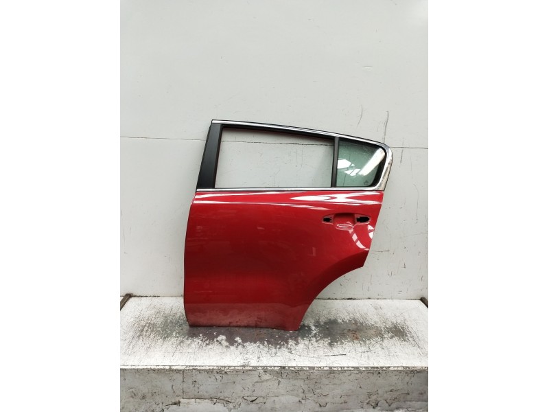 Recambio de puerta trasera izquierda para kia sportage iv (ql, qle) 1.6 gdi referencia OEM IAM   5p