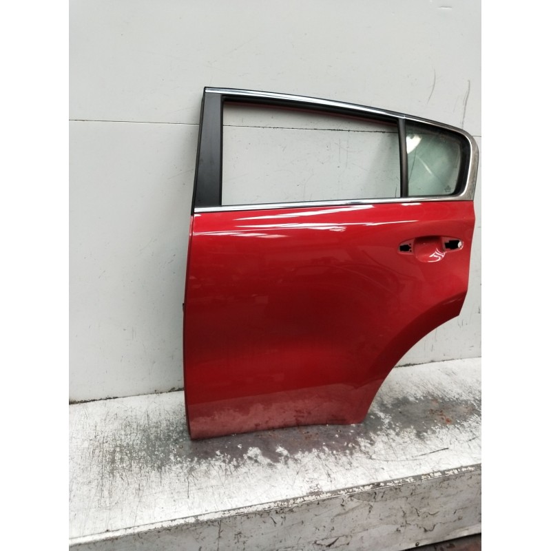 Recambio de puerta trasera izquierda para kia sportage iv (ql, qle) 1.6 gdi referencia OEM IAM   5p