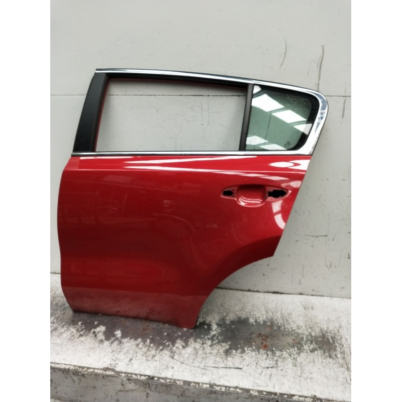 Recambio de puerta trasera izquierda para kia sportage iv (ql, qle) 1.6 gdi referencia OEM IAM   5p