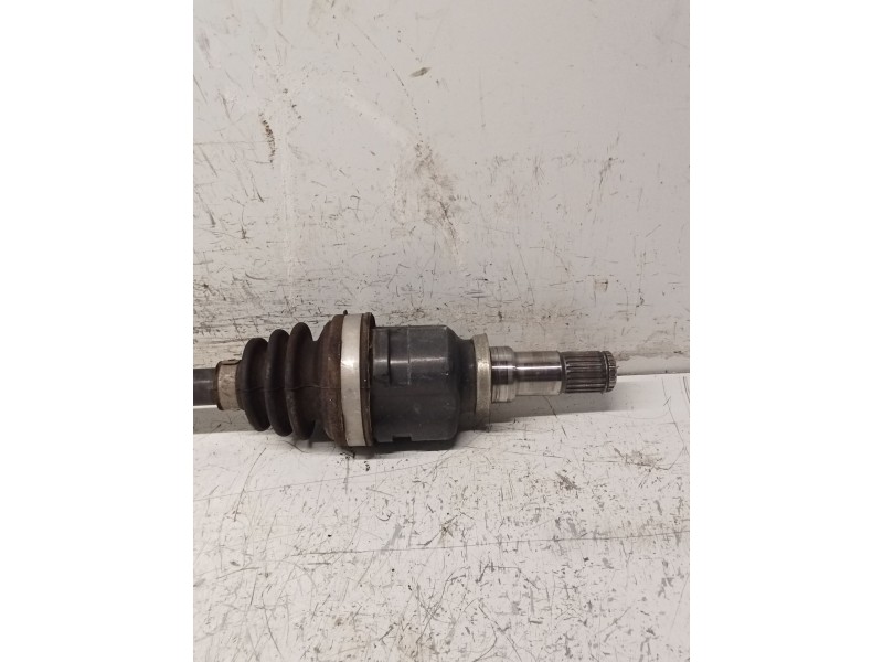 Recambio de transmision delantera izquierda para toyota yaris active referencia OEM IAM 434200D32B  