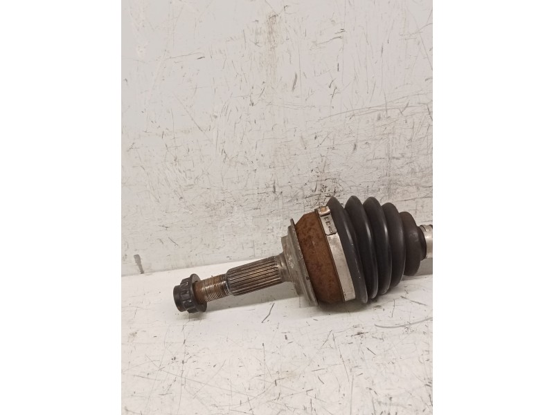Recambio de transmision delantera derecha para toyota yaris active referencia OEM IAM   