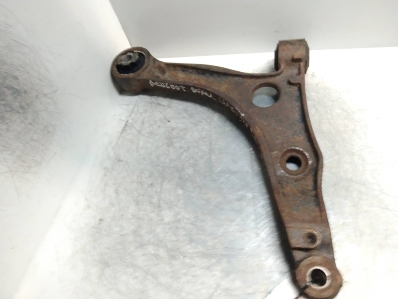 Recambio de brazo suspension inferior delantero izquierdo para peugeot boxer caja cerrada (bat. 3450) (333) hdi (333) referencia