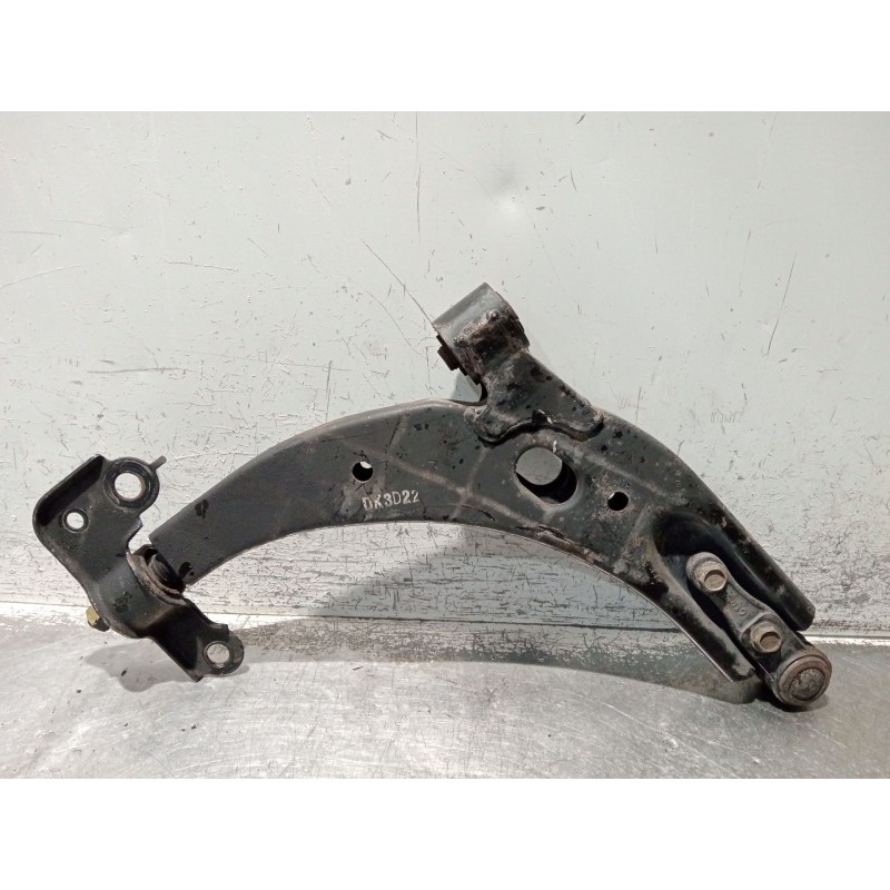 Recambio de brazo suspension inferior delantero izquierdo para kia carens 2.0 turbodiesel cat referencia OEM IAM   