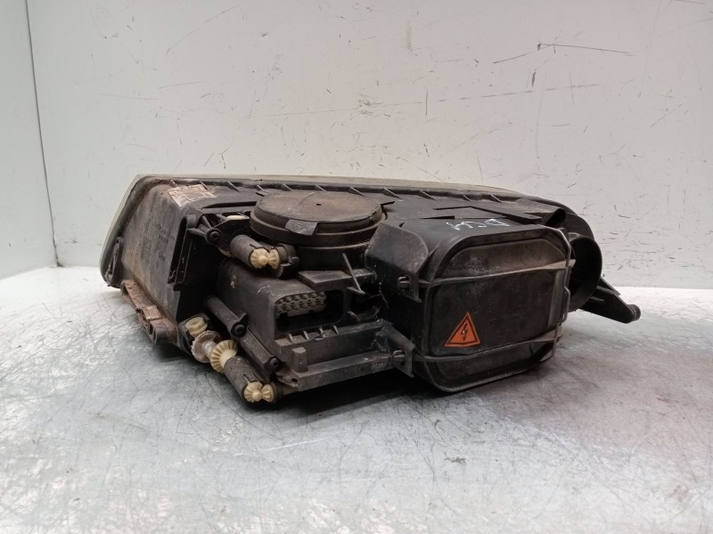 Recambio de faro derecho para volkswagen touareg (7la) tdi r5 referencia OEM IAM 89307861 7l6941016bk  