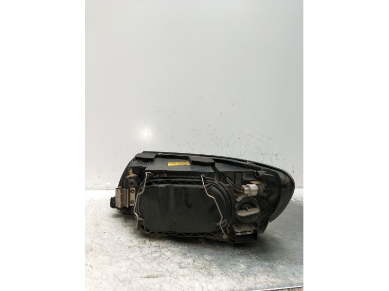 Recambio de faro derecho para volvo s40 berlina 1.6 d kinetic referencia OEM IAM 31213185RH  