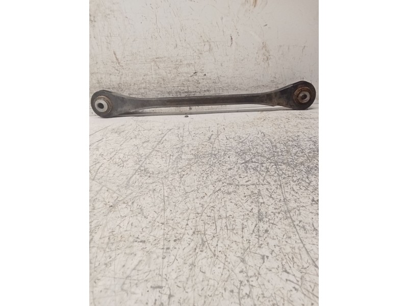 Recambio de brazo suspension inferior trasero derecho para porsche cayenne (92a) 4.8 s referencia OEM IAM 7P0501531  