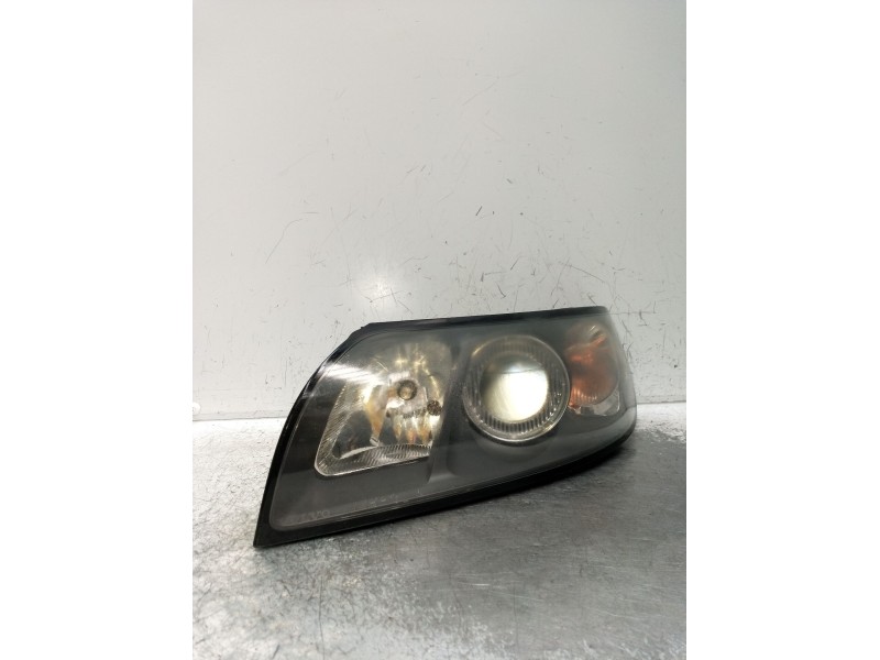 Recambio de faro izquierdo para volvo s40 berlina 1.6 d kinetic referencia OEM IAM 30698873LH  