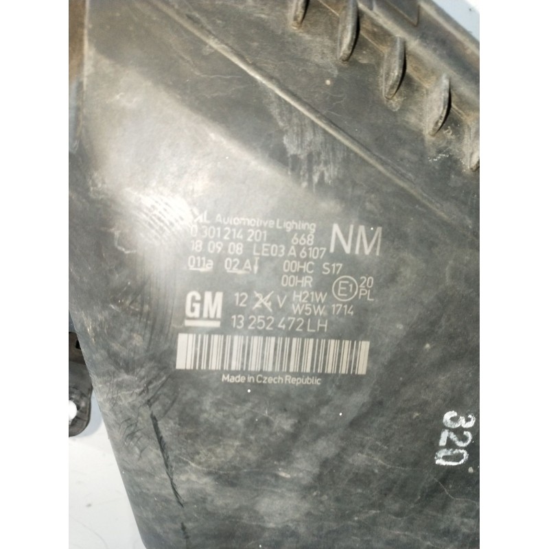 Recambio de faro izquierdo para opel zafira b referencia OEM IAM 13252472LH  