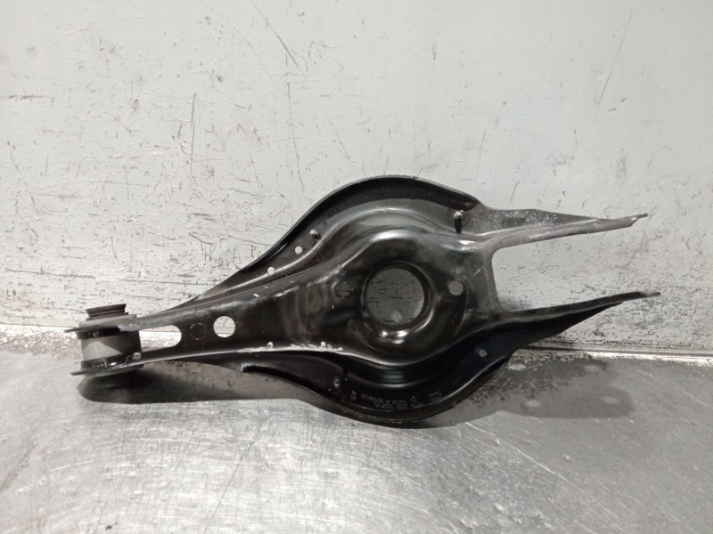 Recambio de brazo suspension inferior trasero derecho para bmw serie 3 lim. (f30) referencia OEM IAM 686754102  