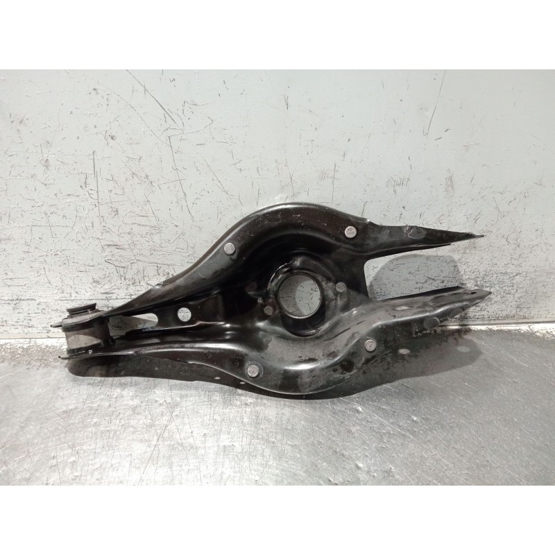 Recambio de brazo suspension inferior trasero derecho para bmw serie 3 lim. (f30) referencia OEM IAM 686754102  